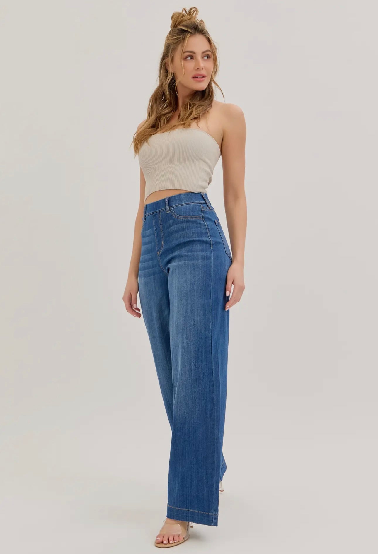 High Rise Pull-on Wide Leg Jean